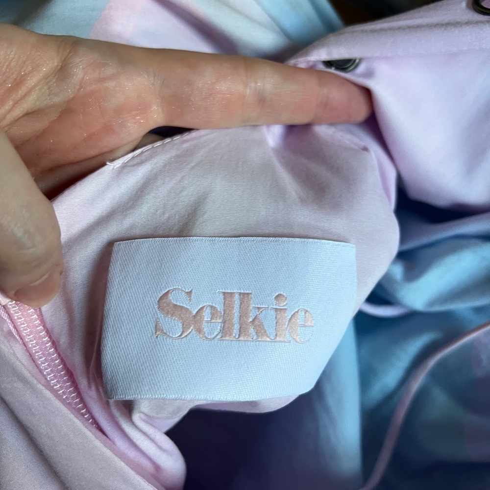 Selkie Shine Foxglove Gown - Picture 11 of 12